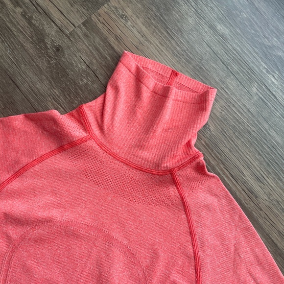 Lululemon Swiftly Tech Turtleneck Long Sleeve - Picture 5 of 10